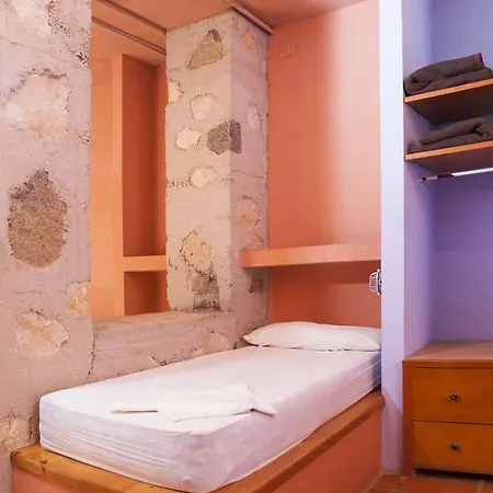 La Marina Hostel