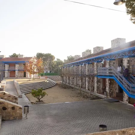 Hostel La Marina