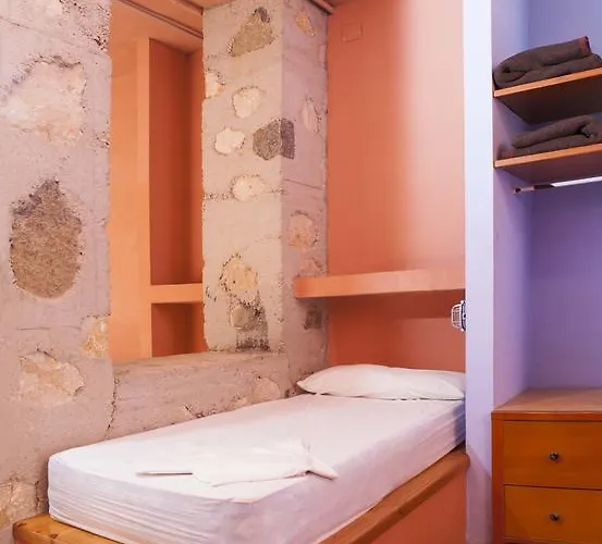 La Marina Hostel